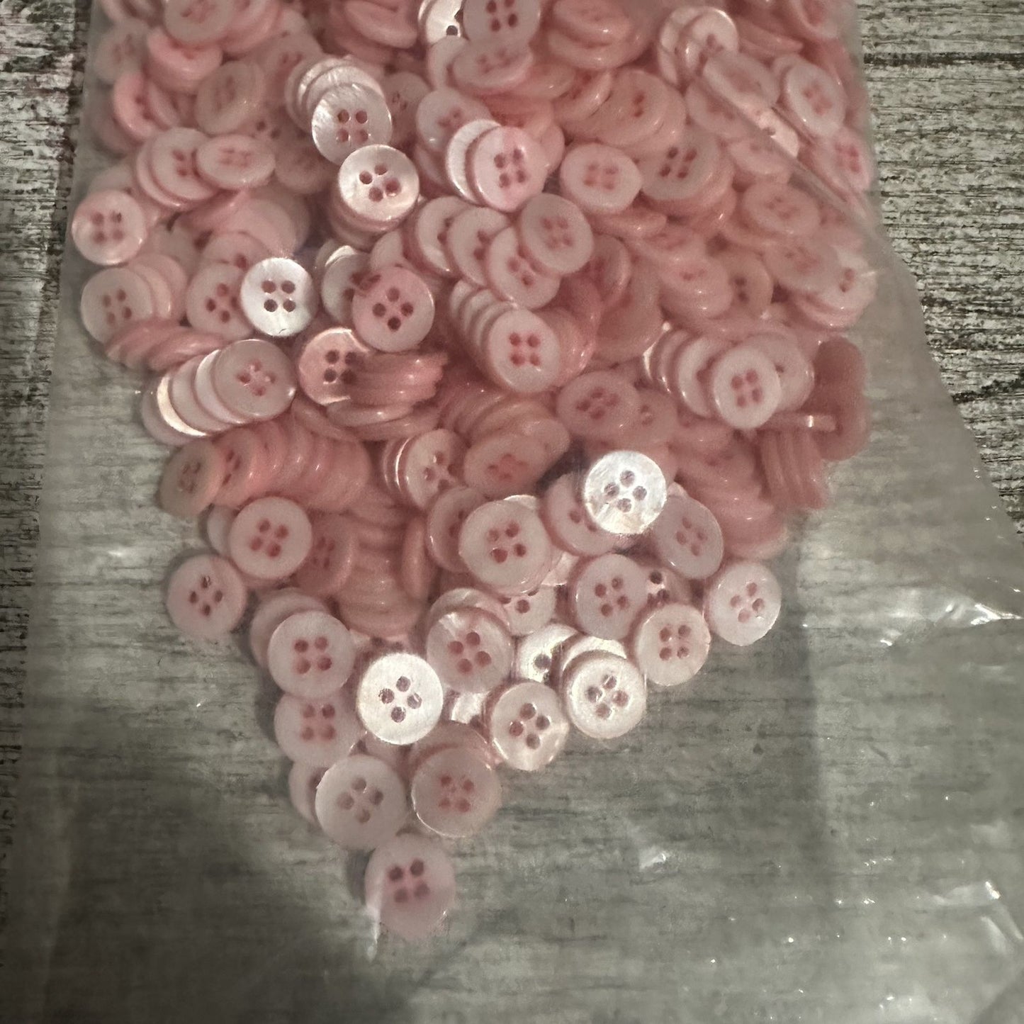 3001  Natural shell material primary color shell, spray paint dyed shell, slightly flawed, mind not to shoot