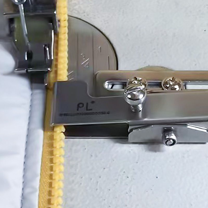 1695★  New zipper regulation, upper zipper, zipper line regulation, flat car sewing placket line clip zipper locator