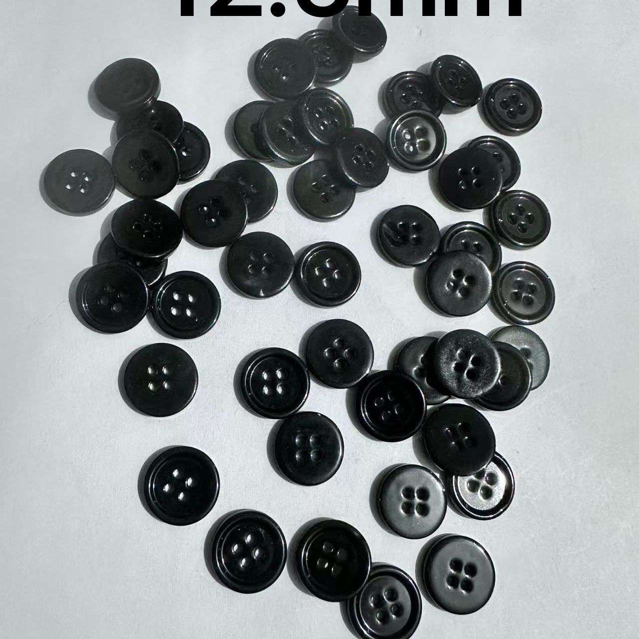 3004  High-grade natural shell button dyed shell button spray paint dyed shell button shirt knitted sweater cardigan shirt button