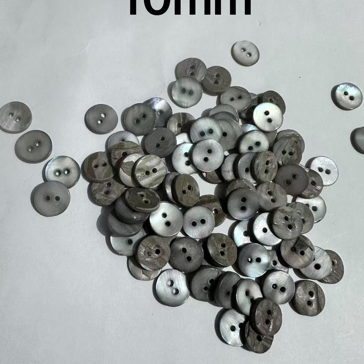 3004  High-grade natural shell button dyed shell button spray paint dyed shell button shirt knitted sweater cardigan shirt button