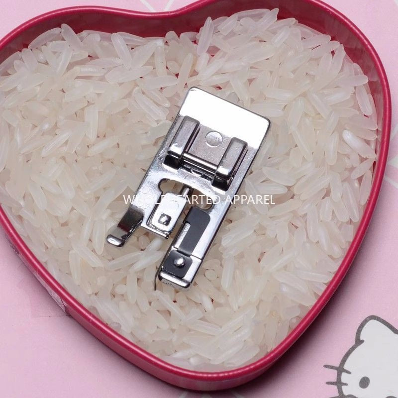 1022★ Pied de presse à ourlet verrouillable, pour machine à coudre multifonctionnelle Shengjia Brothers, idéale pour la couture des bords de tissu.