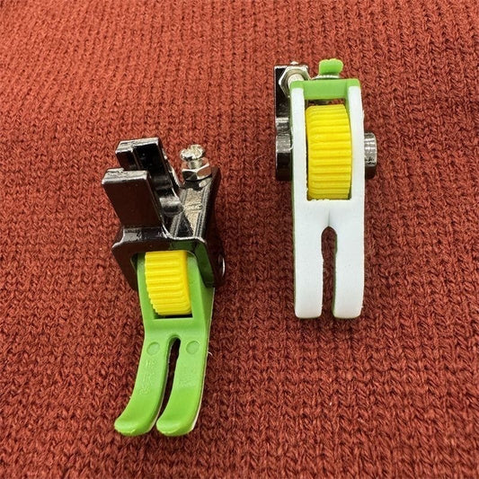 1016★  Upgraded version of wide gap flat car plastic roller presser foot does not eat cloth, does not rush cloth pressing line, thick and thin universal wheel presser foot