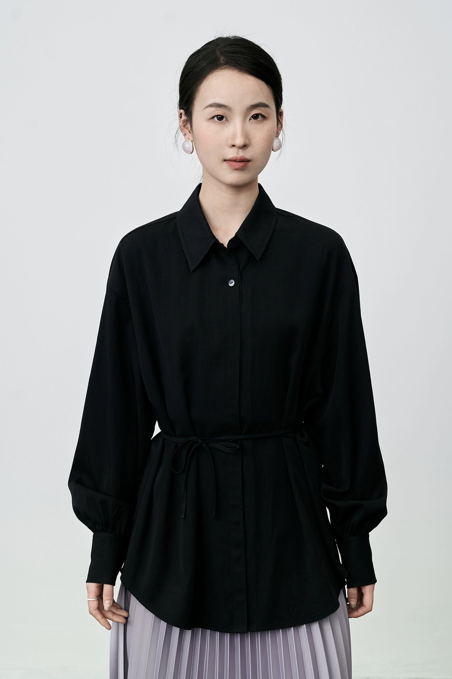 Camisa de manga larga con cordones y cuello de solapa con temperamento de CAREMIND, camisa fina de diseñador para mujer