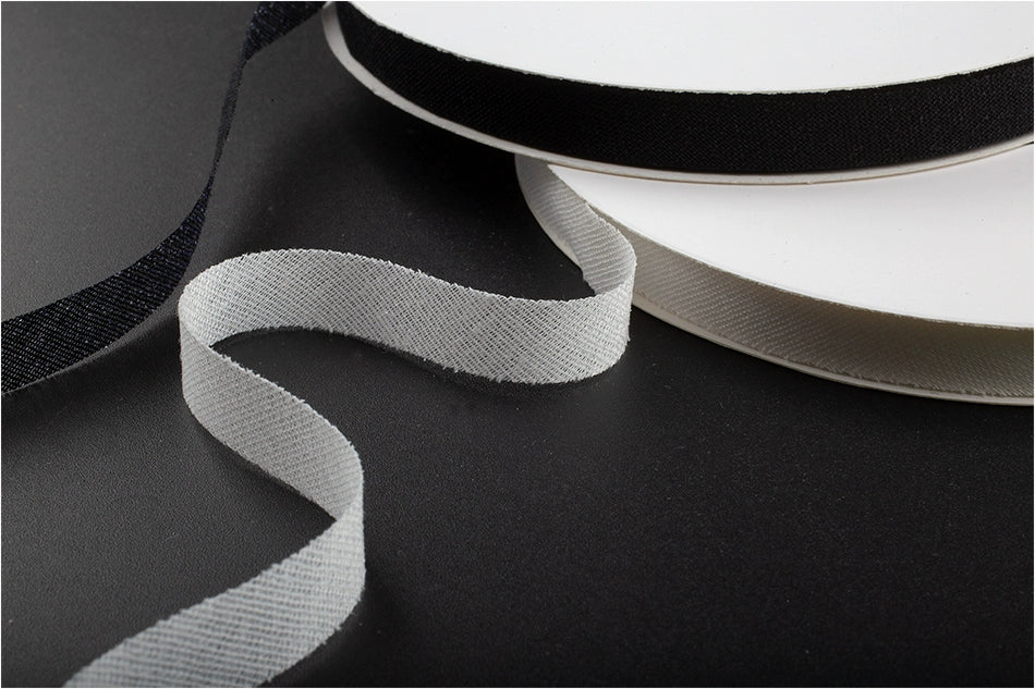 3917 Tira de forro de seda oblicua de un solo lado de 1 cm de ancho para ropa, tira de inserción de sarga, escote microelástico, anillo de manga, tira de forro adhesiva antideformación