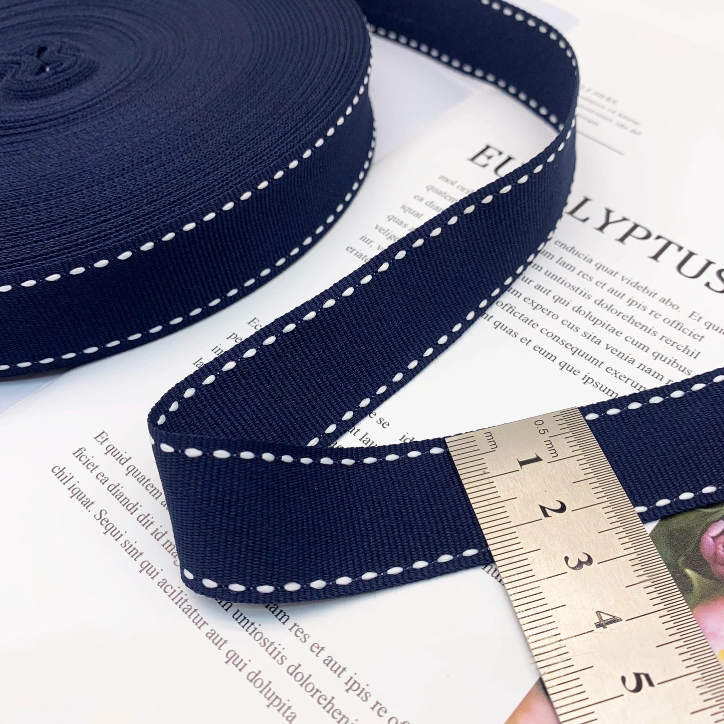 3858 Punto 0,7 cm-2,5 cm cinta jacquard azul marino cinta de punto de salto blanca ribete en el borde lateral tira de presión accesorios
