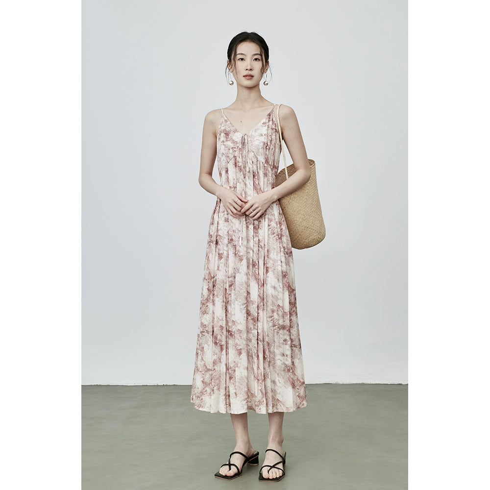 CAREMIND Vestido con tirantes y hombros descubiertos para vacaciones en la playa 2024 nueva falda fina plisada con cuello en V