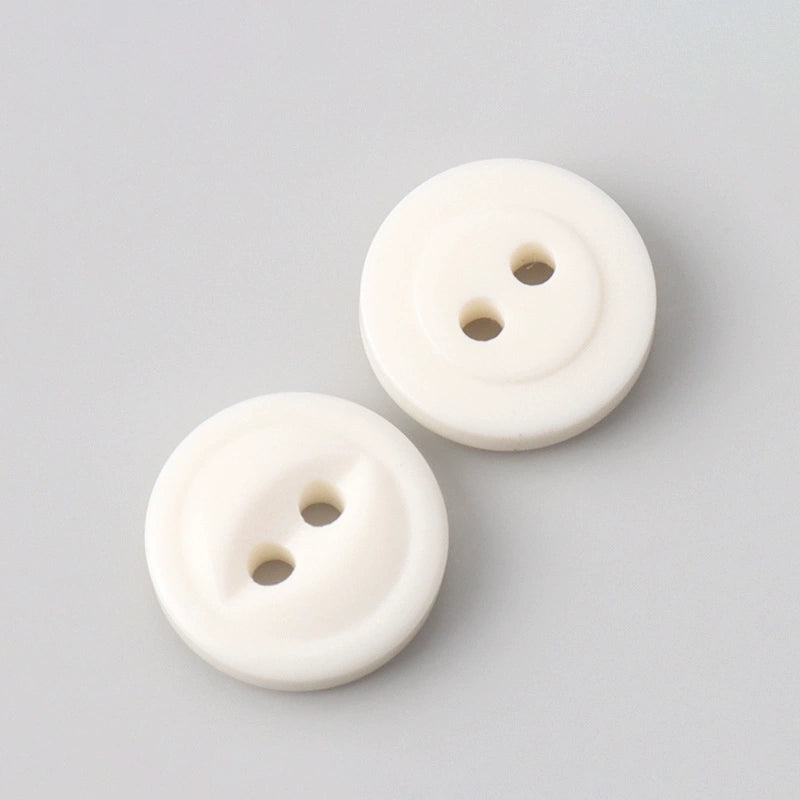 3379★  Versatile men's and women's shirts with buttons High-end POLO shirts Cardigan four-eye two-eye round small buttons Resin shirt buttons