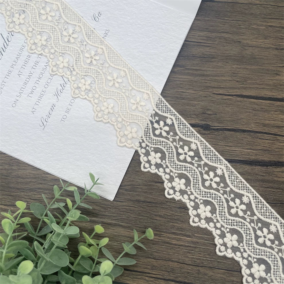 3818 Ropa popular Hilo de malla suave Accesorios hechos a mano Materiales de costura Oferta especial Encaje encaje tela de algodón puro bordado por computadora