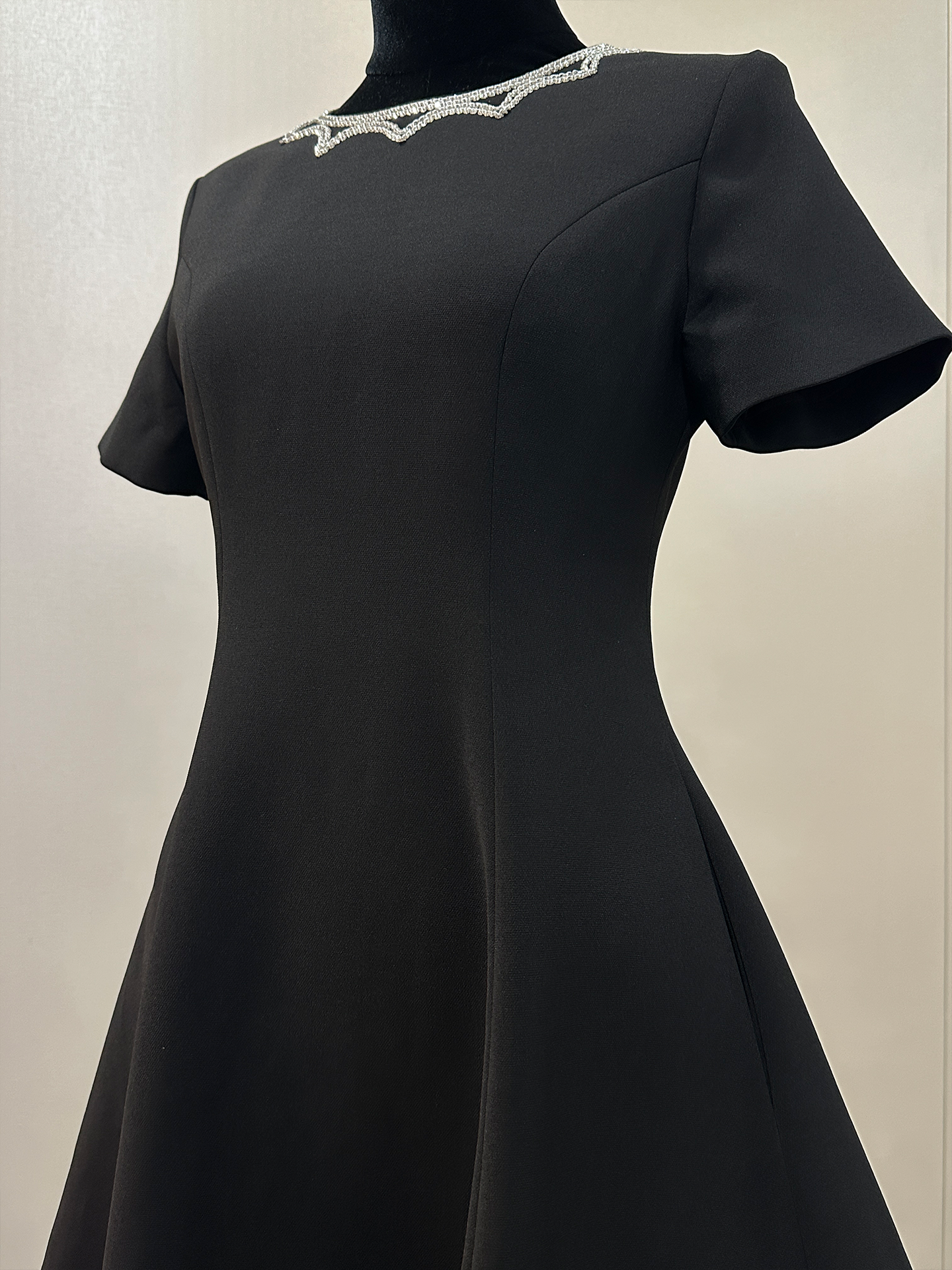 8023★ 25 Summer French high-end neckline handmade sequin design high waist thin short-sleeved dress women