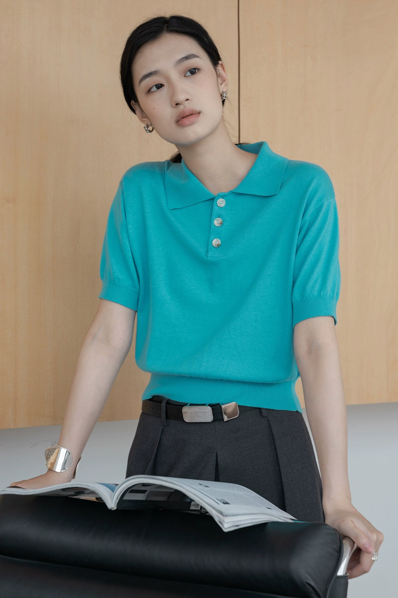 【期間限定】無地ポロ襟ショートニットウエストトップ シンプルで上品な半袖シャツTシャツ★