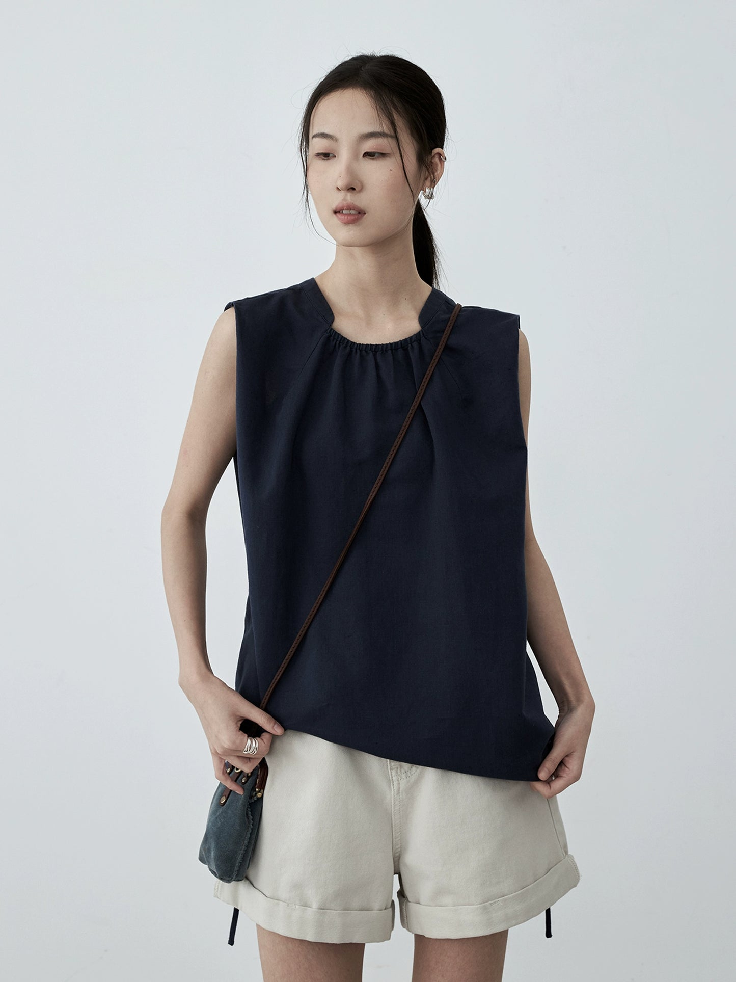 Chaleco de algodón y lino azul marino sin mangas con cordón de CAREMIND, diseño de ropa exterior, chaleco para mujer