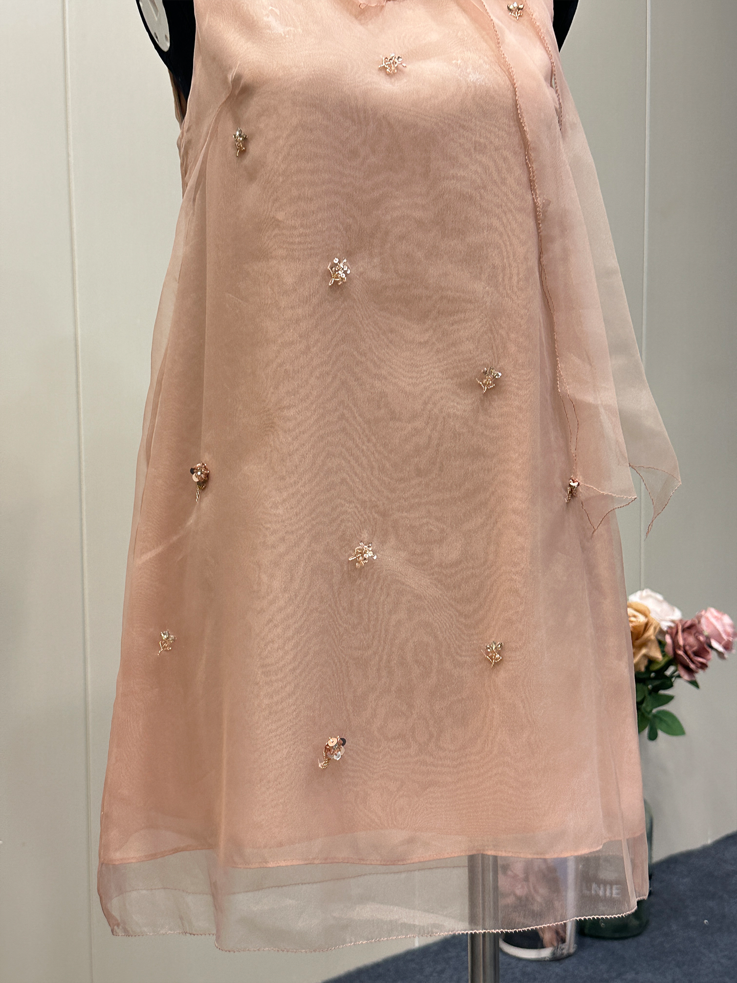 8015★ New French romantic atmosphere Eugen yarn handmade beaded light pink white dress women