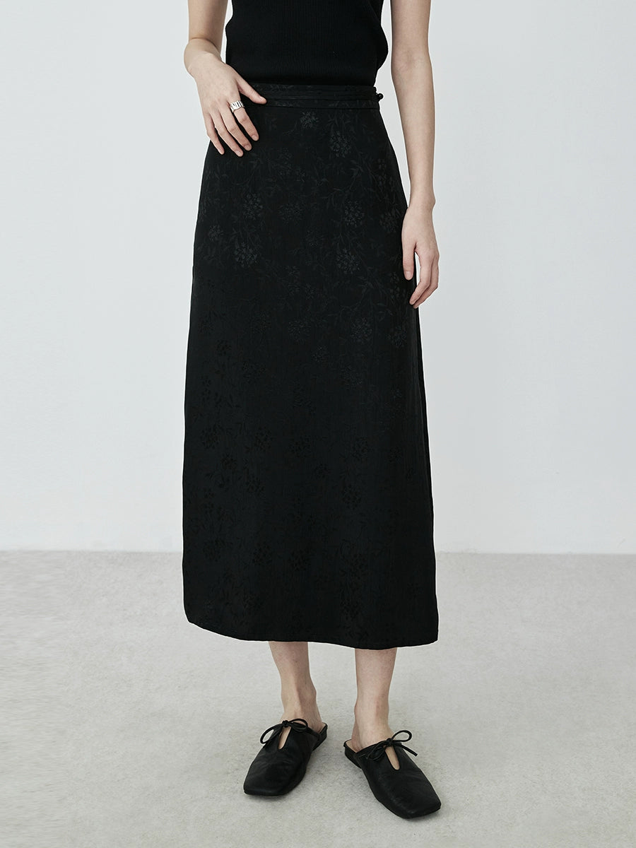 Falda de cintura alta de satén de acetato de CAREMIND para mujer, falda de un solo paso con estampado oscuro, ligera, de lujo, de verano, versátil, para industria pesada