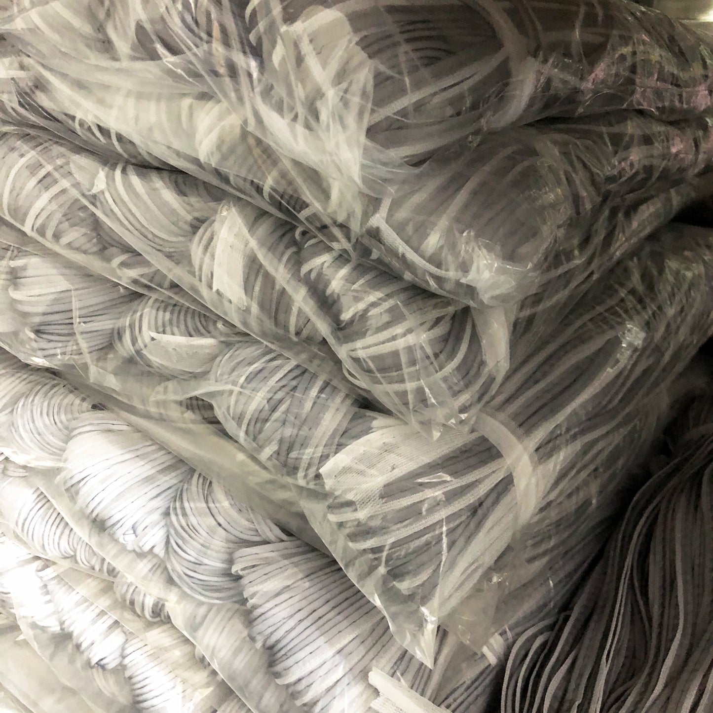 3841 Spot 1cm de alto brillo reflectante sub-master cinturón correa accesorios uniforme escolar uniforme de ingeniería luminoso incrustado cuerda de tubería tira de brotes