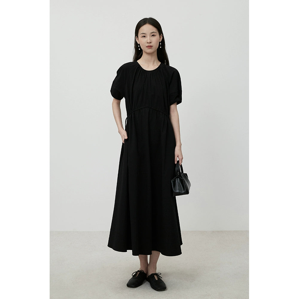 CAREMIND Elegante vestido negro pequeño estilo Hepburn para niños, cuello redondo, plisado, ajustado, manga corta