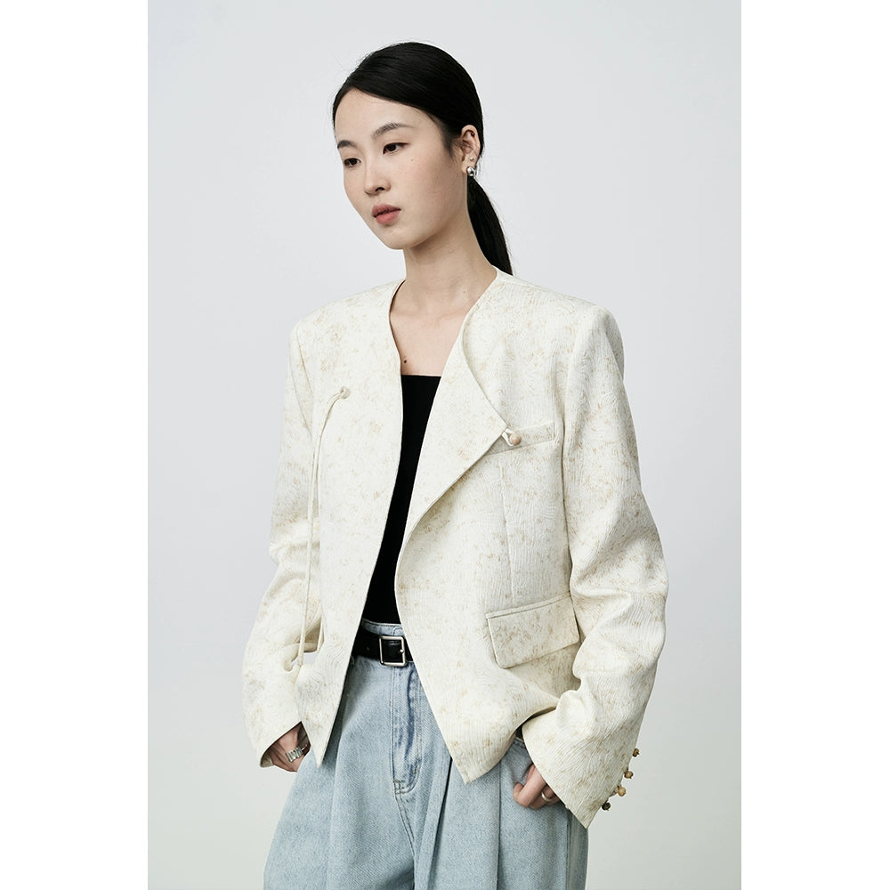 CAREMIND Nuevo abrigo corto de estilo nacional chino con hebilla de disco beige y textura pequeña y fragante para mujer