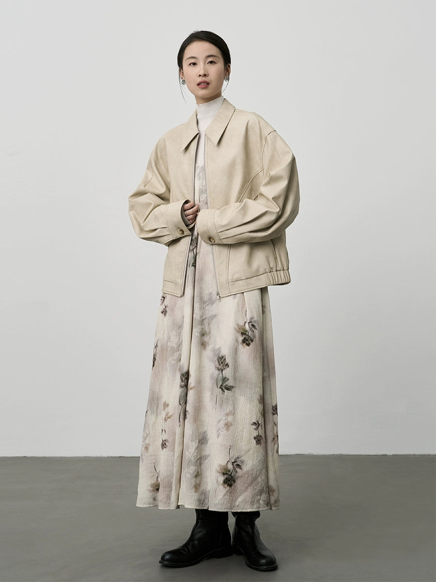 CAREMIND Chaqueta corta elegante de PU para motocicleta en color blanco roto Chaqueta de cuero versátil para primavera y otoño Ropa para mujer