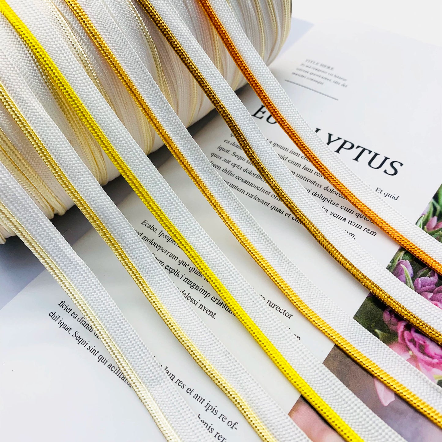 Cinta adhesiva de seda brillante de 1 cm, 41 colores, con borde incrustado, para decoración de hogar, textiles, accesorios de ropa, 3847