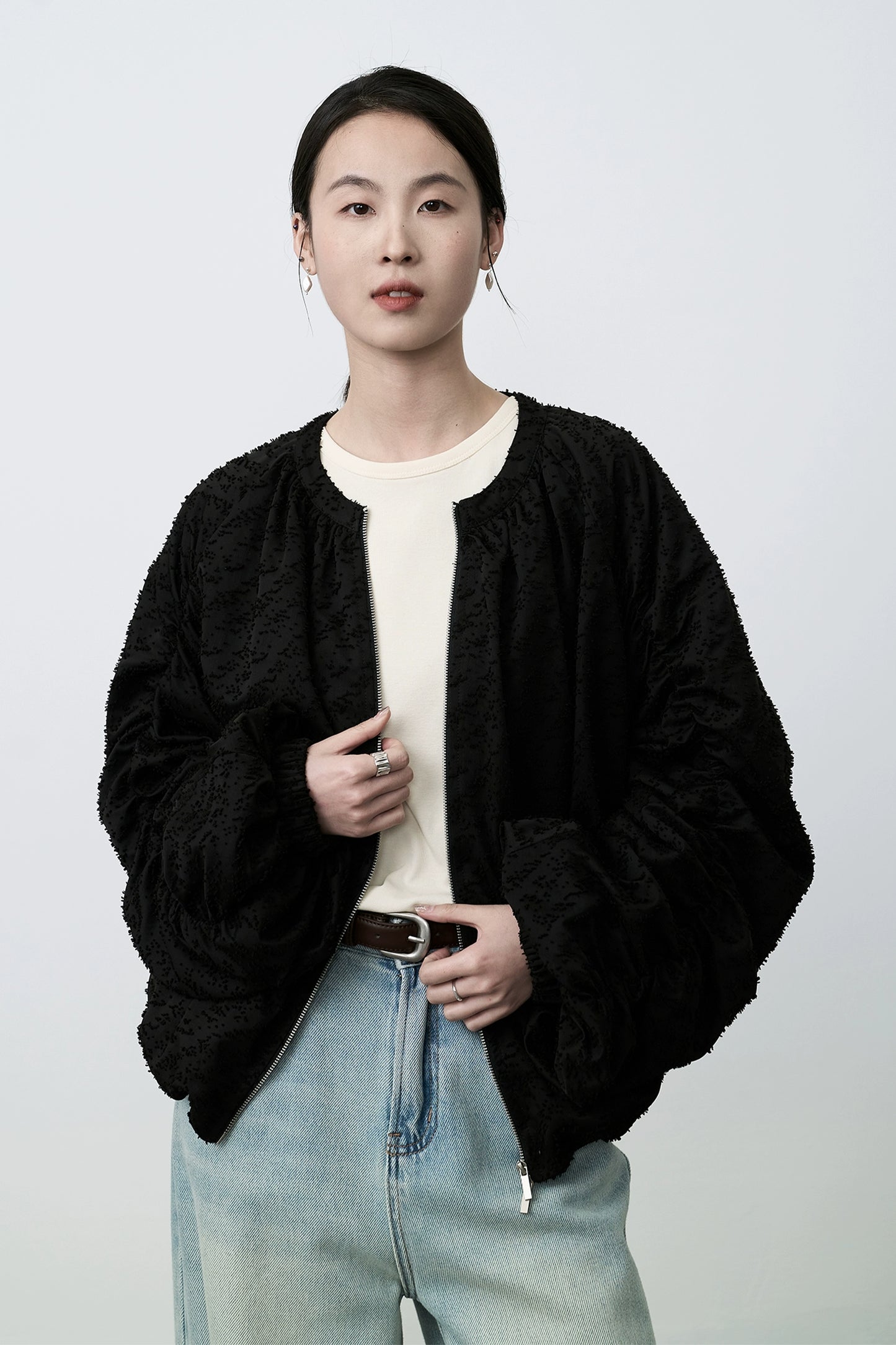 CAREMIND Nueva chaqueta corta de jacquard chino para mujer, chaqueta de béisbol negra con cremallera, cárdigan superior