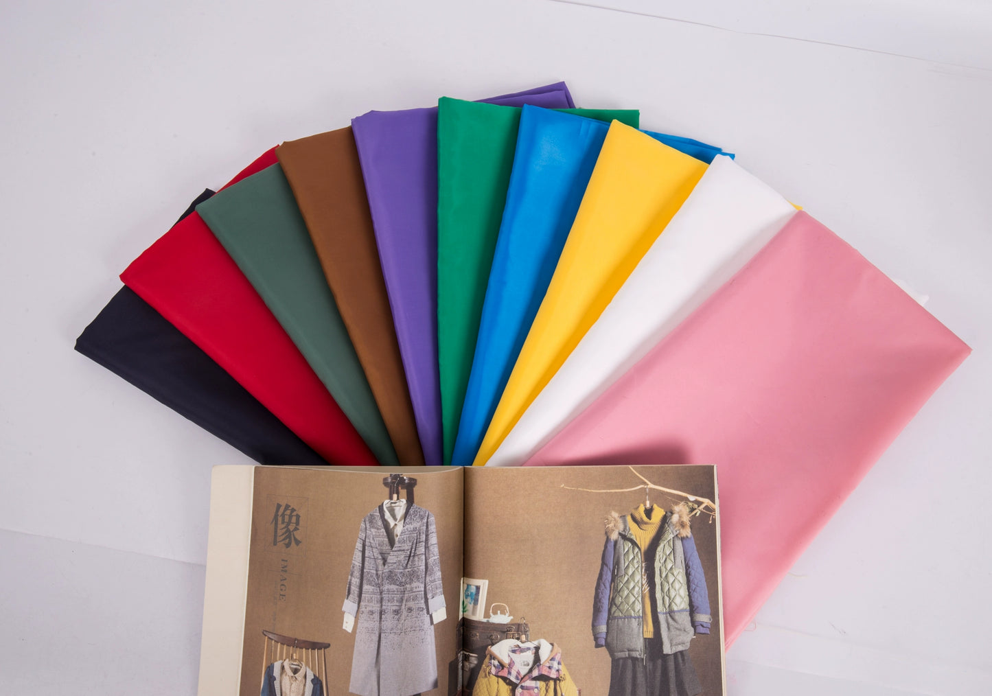 Forro de chaqueta de traje para hombre y mujer de alta gama con hilado de poliéster 3900, cifrado de tafetán de poliéster, hilado de poliéster 210T, 8009