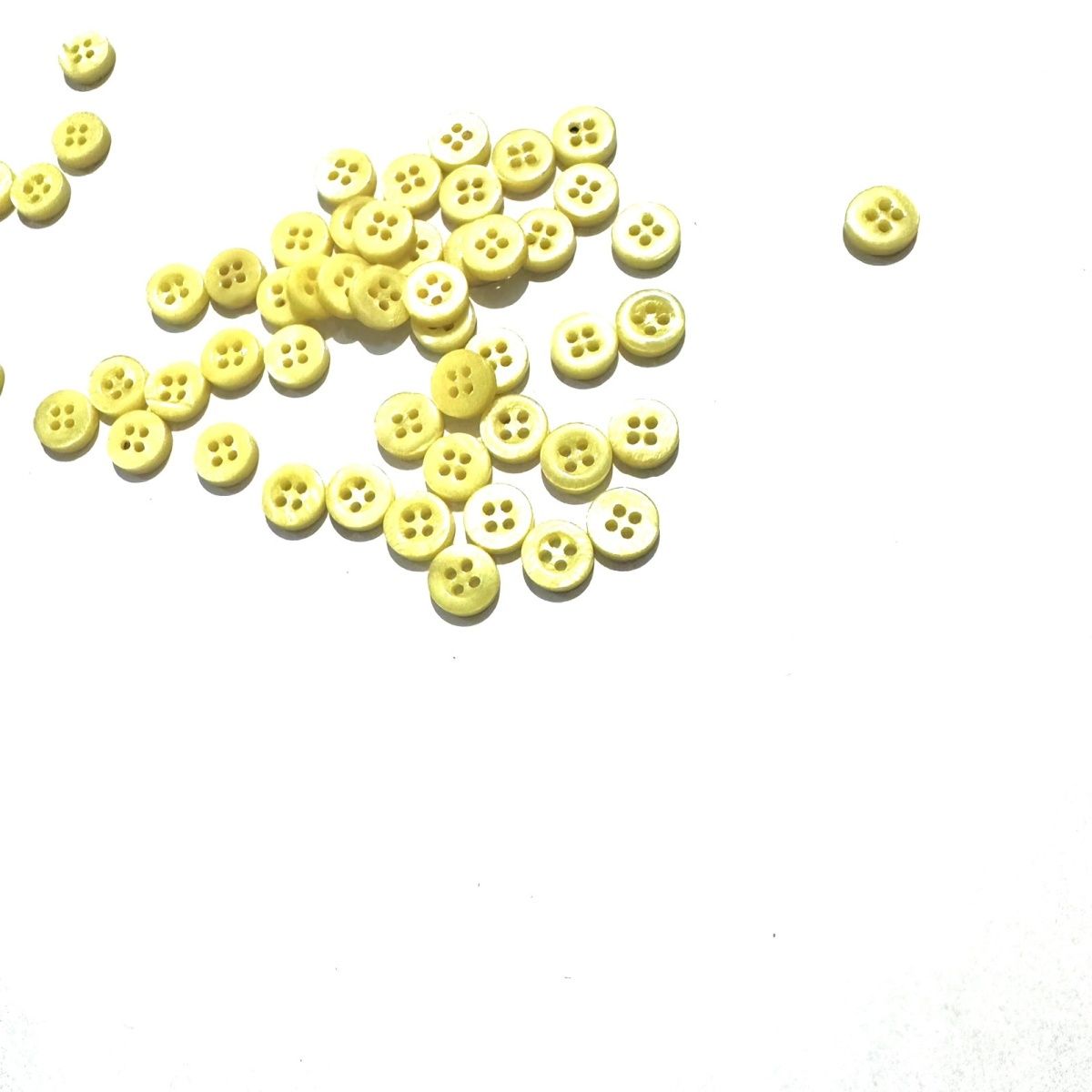 3011 boutons de chemise ronds en coquillage, boutons de chemise faits à la main, deux yeux, quatre yeux, boutons supérieurs, boutons de vêtements décoratifs