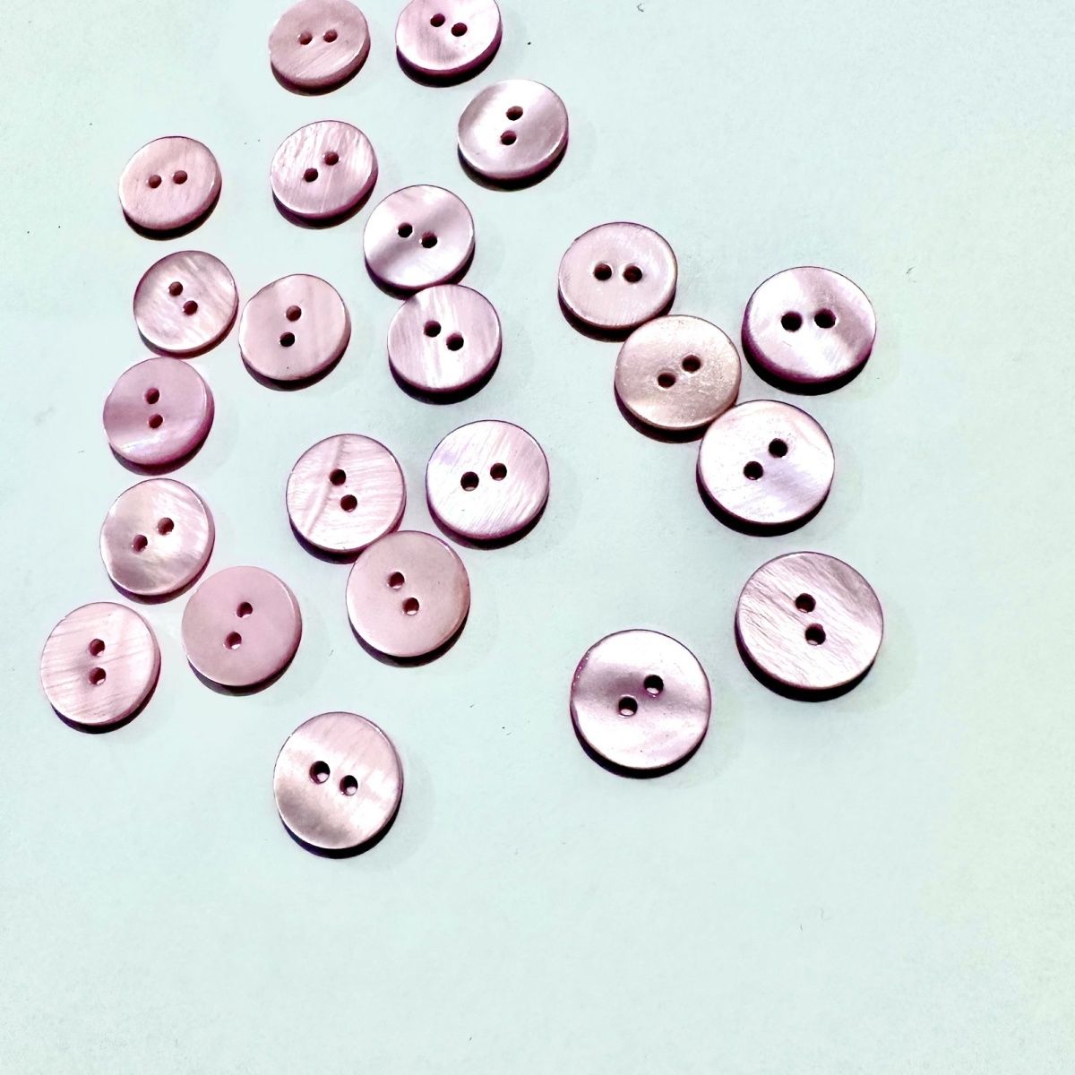 3011 boutons de chemise ronds en coquillage, boutons de chemise faits à la main, deux yeux, quatre yeux, boutons supérieurs, boutons de vêtements décoratifs