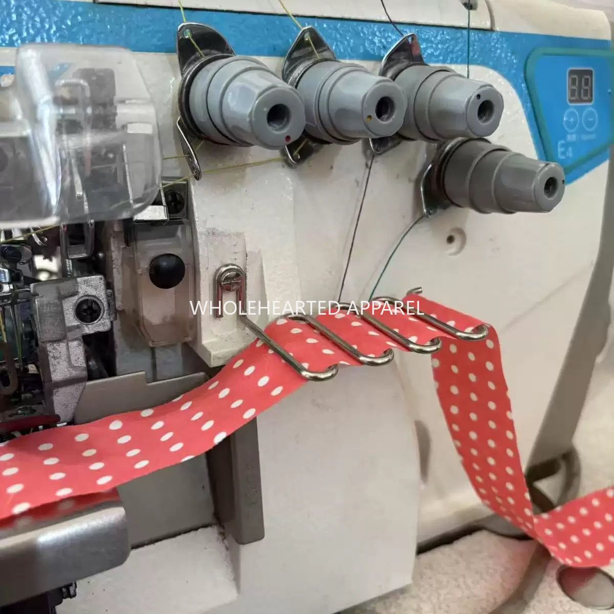 1601★  Sewing machine accessories, new upgraded edge locking machine, washing water mark shelf, edge copying machine tools, stainless steel material free shipping