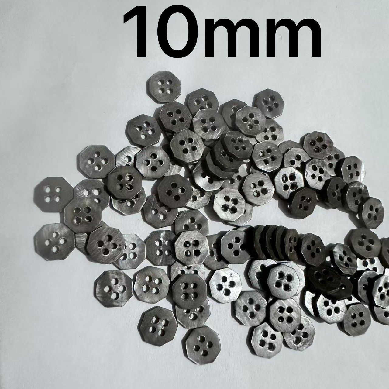 3004  High-grade natural shell button dyed shell button spray paint dyed shell button shirt knitted sweater cardigan shirt button