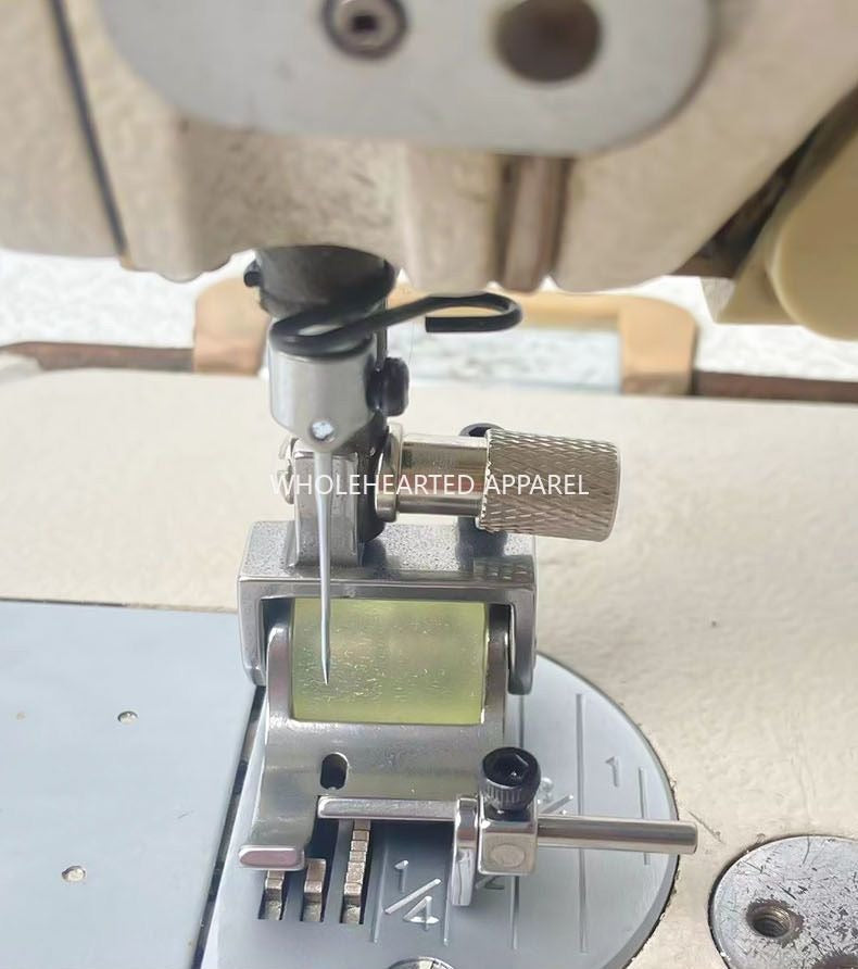 1346★ Nuevo prensatelas Q7 con rodillo para dobladillo de coche, tira de cuello, rollo de prensatelas para pantalones, bloque de línea de prensado, borde antivuelco, prensatelas para coche plano★