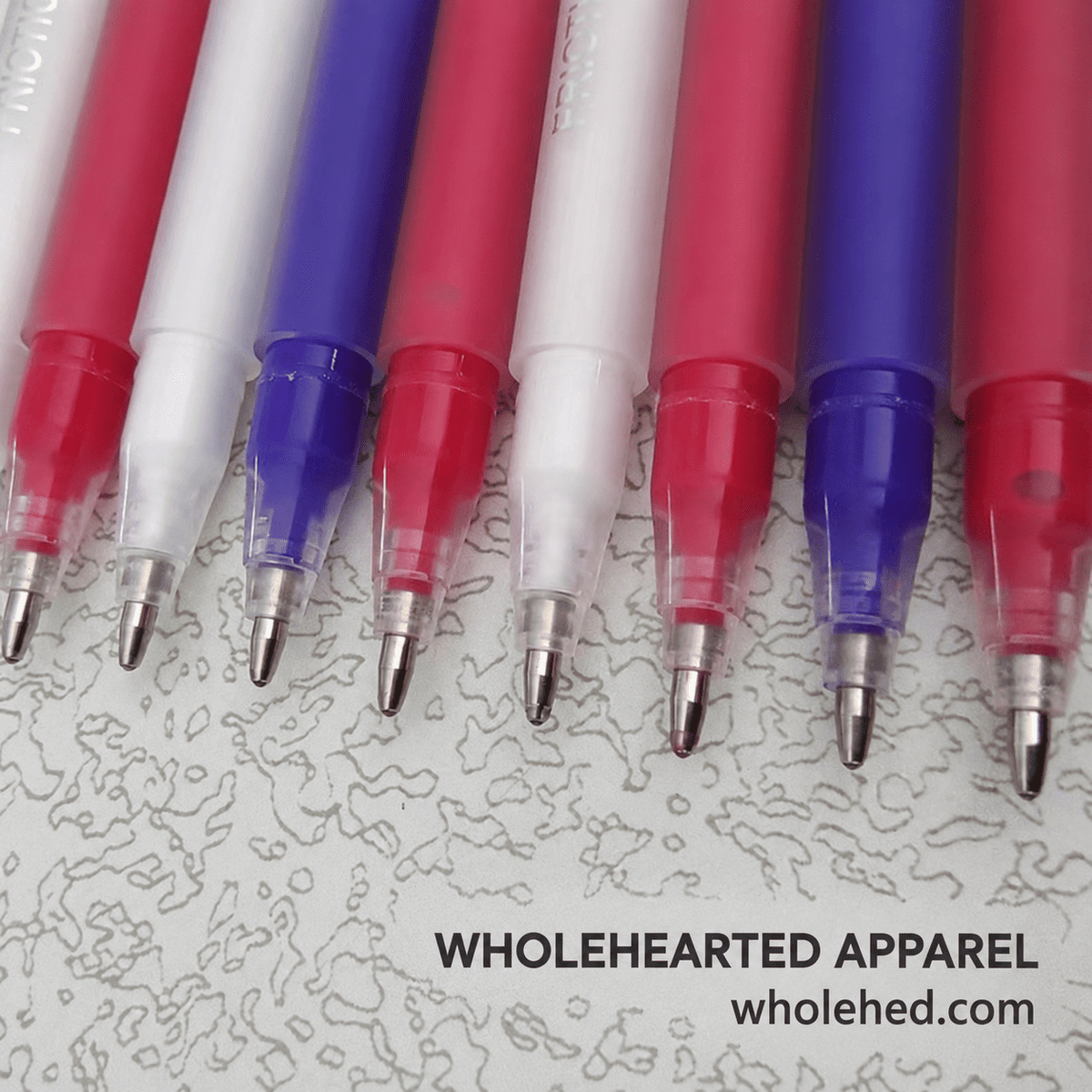 1397★ Heat-Erasable Fabric Marking Pen for Garment Sewing, Leather and Cloth.