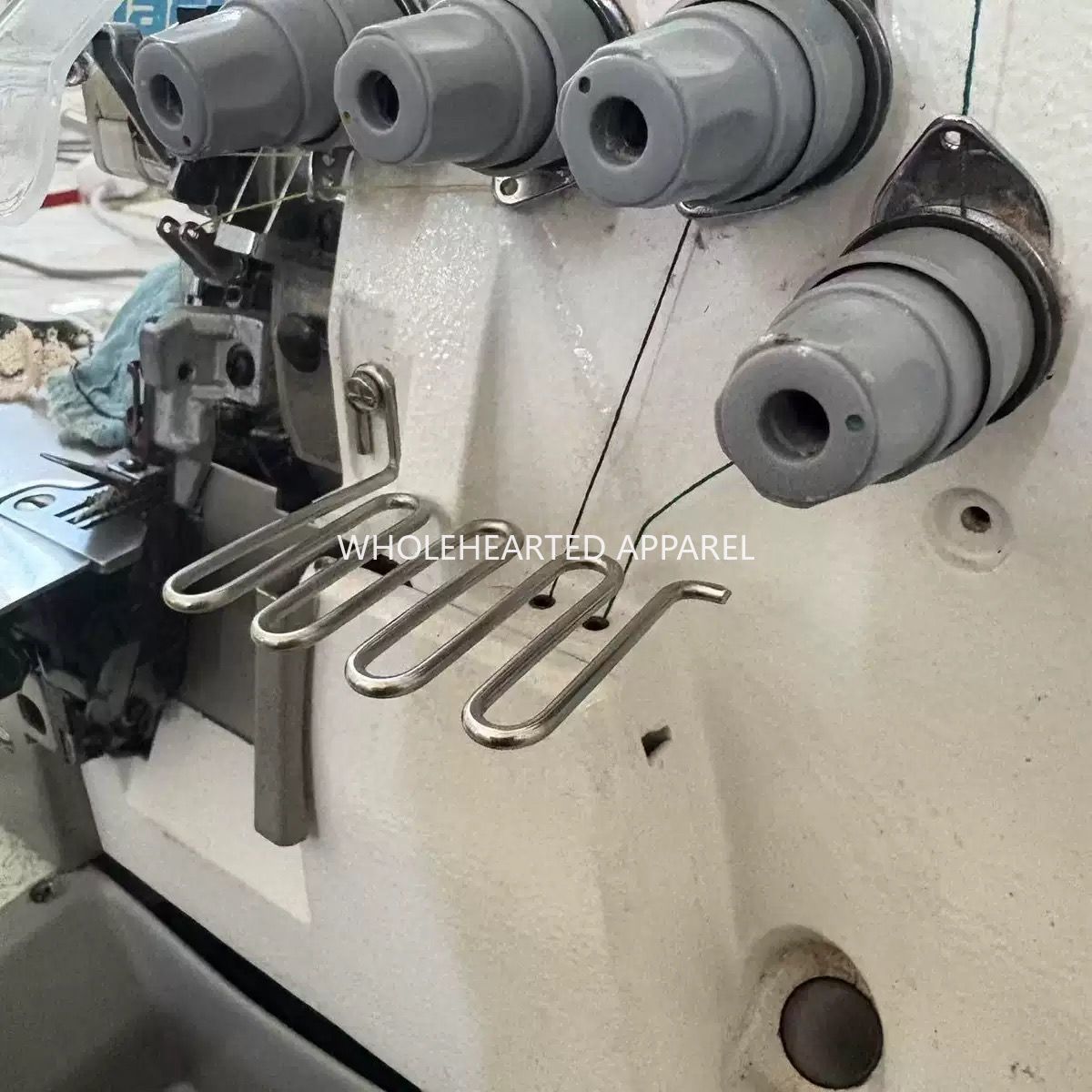 1601★  Sewing machine accessories, new upgraded edge locking machine, washing water mark shelf, edge copying machine tools, stainless steel material free shipping