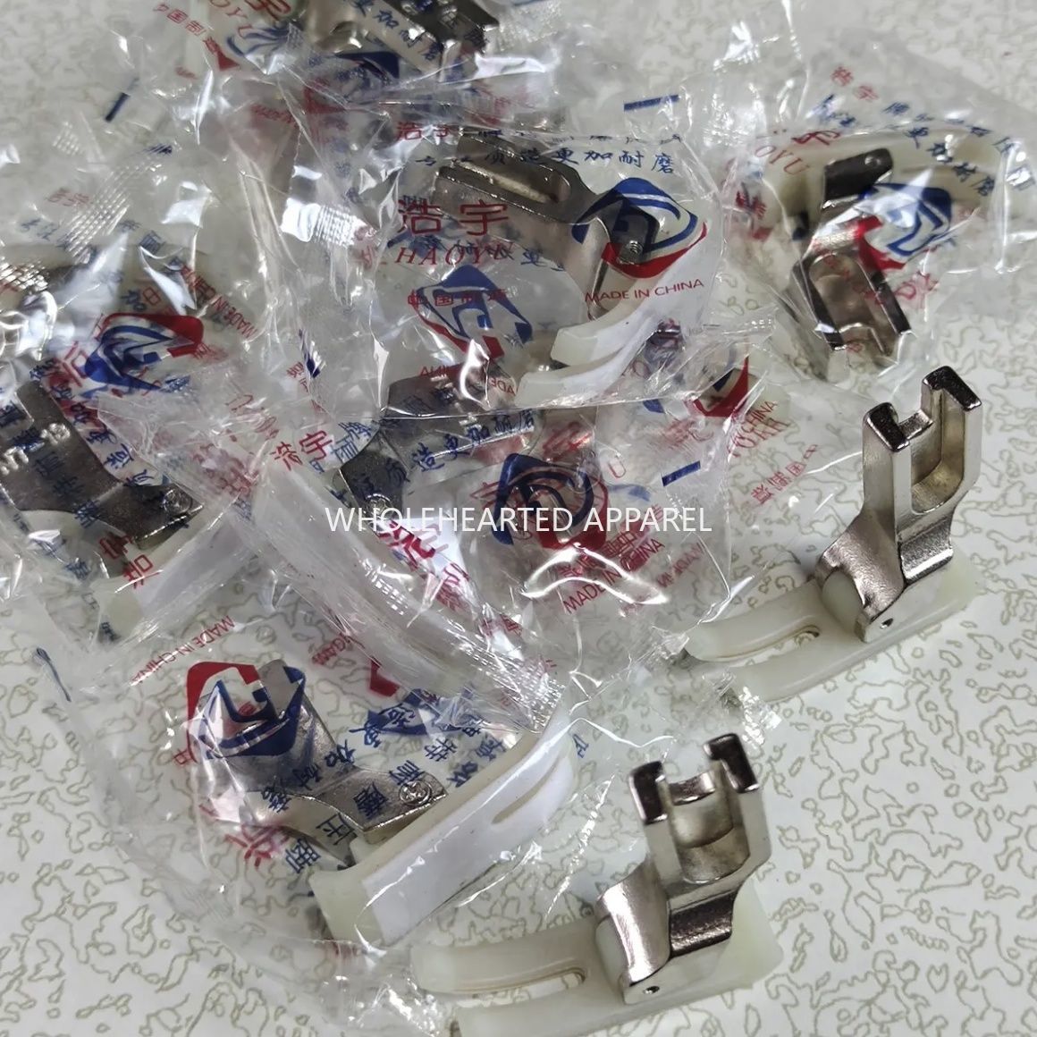 1715★  Sewing machine flat car plastic presser foot MT-18 white special wear-resistant 5A plastic presser foot leather Teflon★