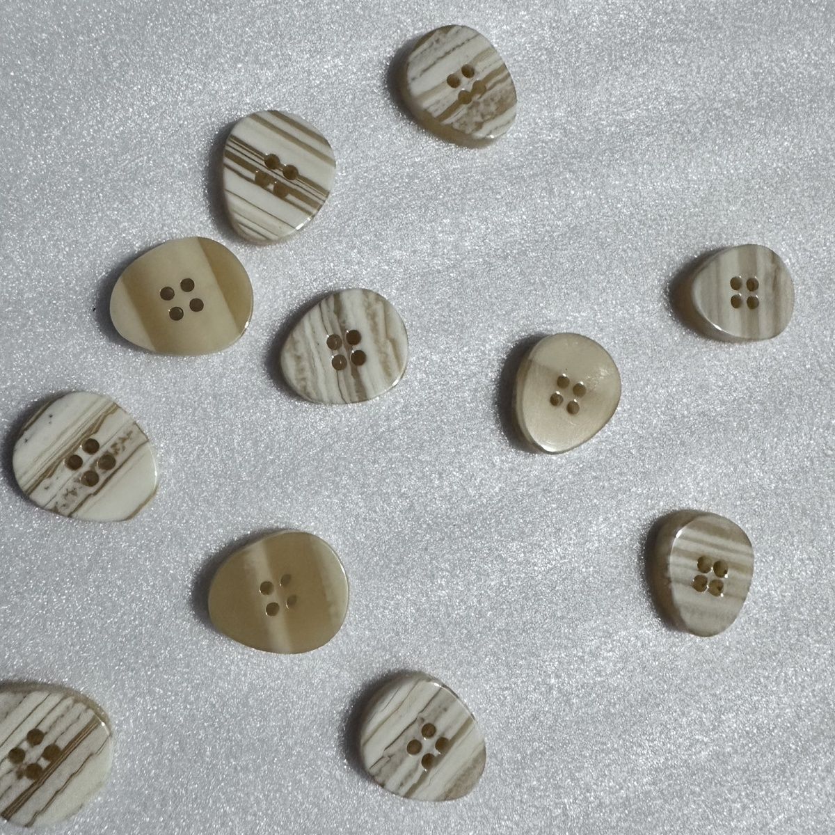 3024  Fashion resin heterosexual buckle imitation stone imitation wood model