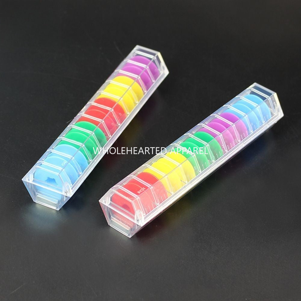 1755★ SY-215 Juego de portabobinas de plástico multicolor para máquinas de pespunte con caja de almacenamiento★