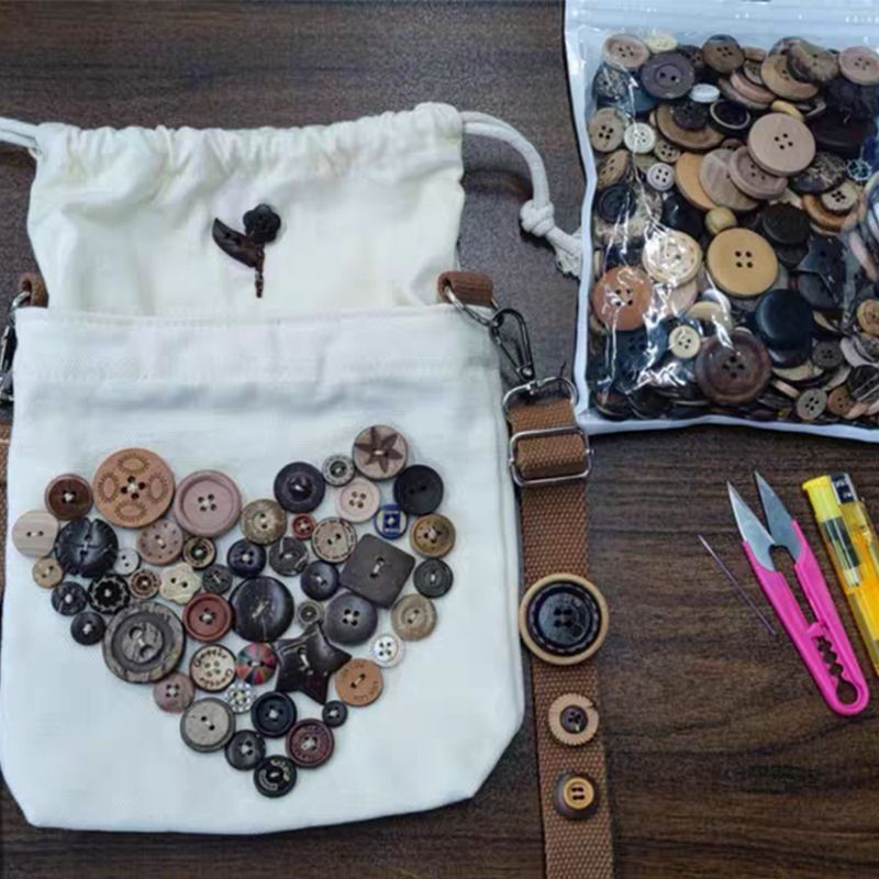 3040  Natural wood products, random wood products buttons, round button beads, single-hole signs, no-hole patches.