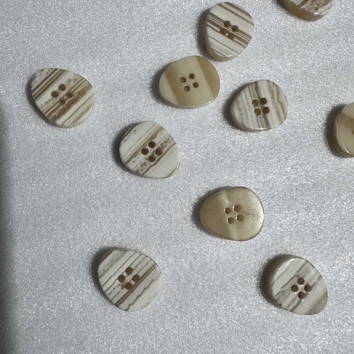 3024  Fashion resin heterosexual buckle imitation stone imitation wood model