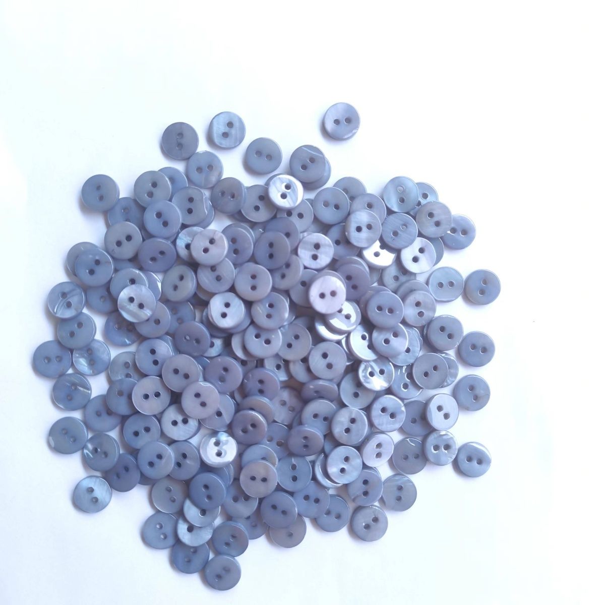 3009  Natural shell material, natural buttons, dyed buttons, spray paint dyed buttons, natural flaws, uneven
