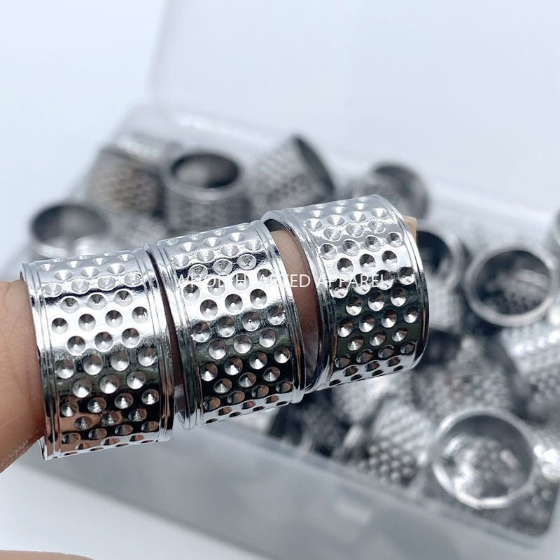1670★ Dedal engrosado antiguo, dedal de punto de cruz cosido a mano para el hogar, dedal de aro, anillo de costura, anillo protector de dedo de boda★