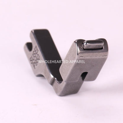 1126★  Industrial sewing machine computer flat car folding presser foot P950 pumping wrinkle presser foot wrinkling, shrinking, wrinkling all steel★