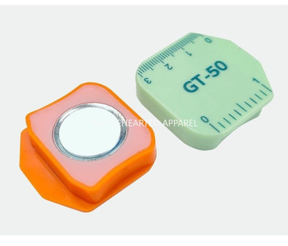 1598★  [Accurate rib] New flat car plastic magnet sizing fabric anti-roll rib with scale multi-function locator sewing machine accessories★