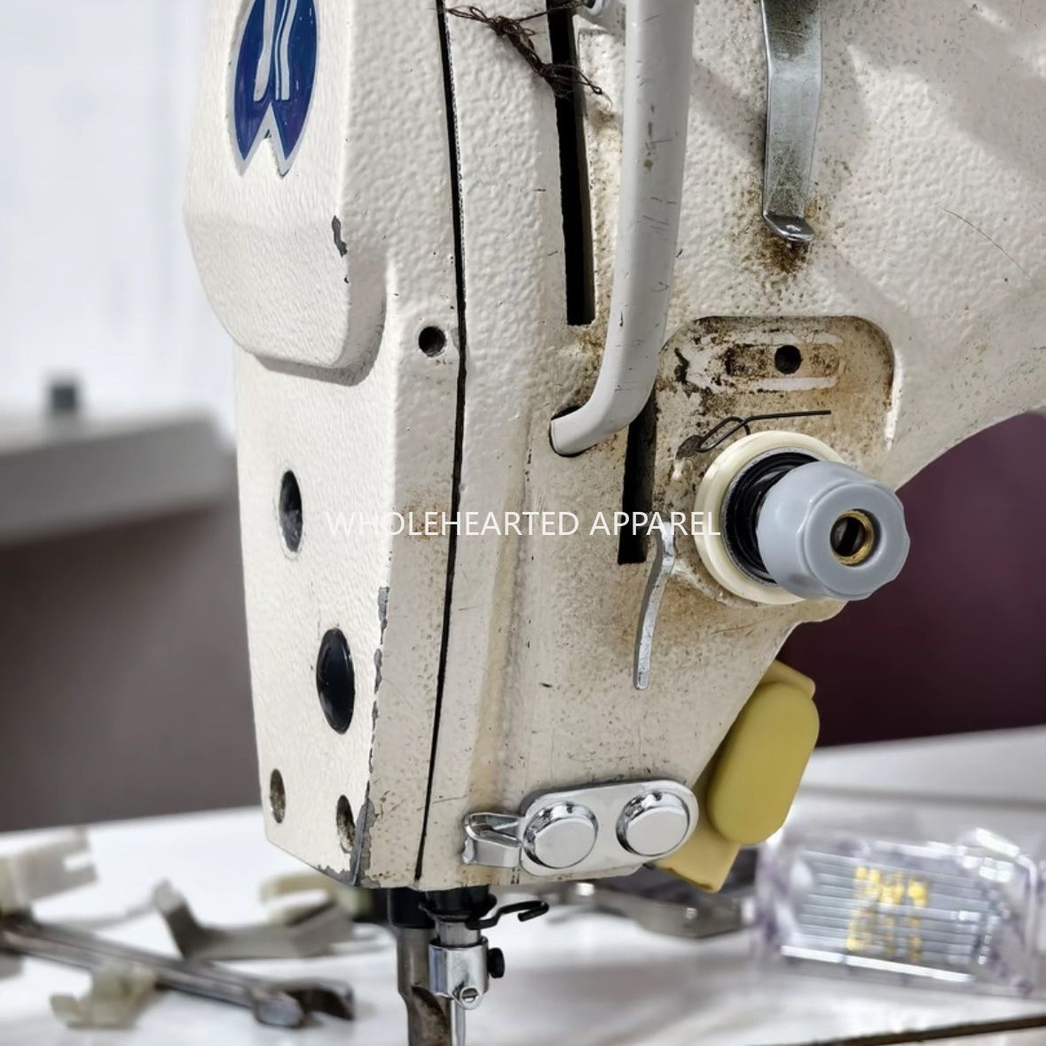 1818★ Magnetic Sewing Machine Thread Guide Hook, Movable Thread Stabilizer Accessory★