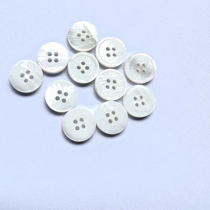 3006  Natural Shell Shirt Buckle