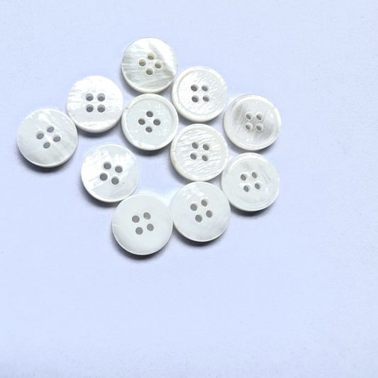 3006  Natural Shell Shirt Buckle