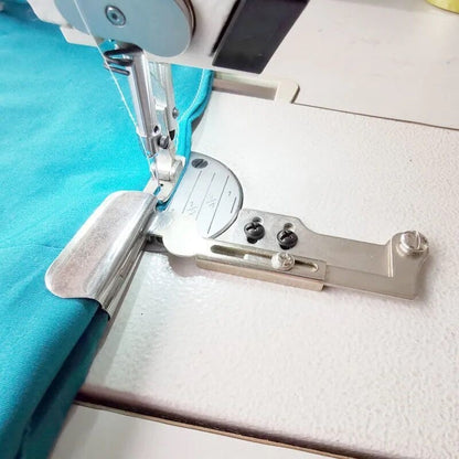 1518★  Industrial sewing machine flat car sewing tube, upper and lower double-layer fabric alignment adjustment straight wire hemming device