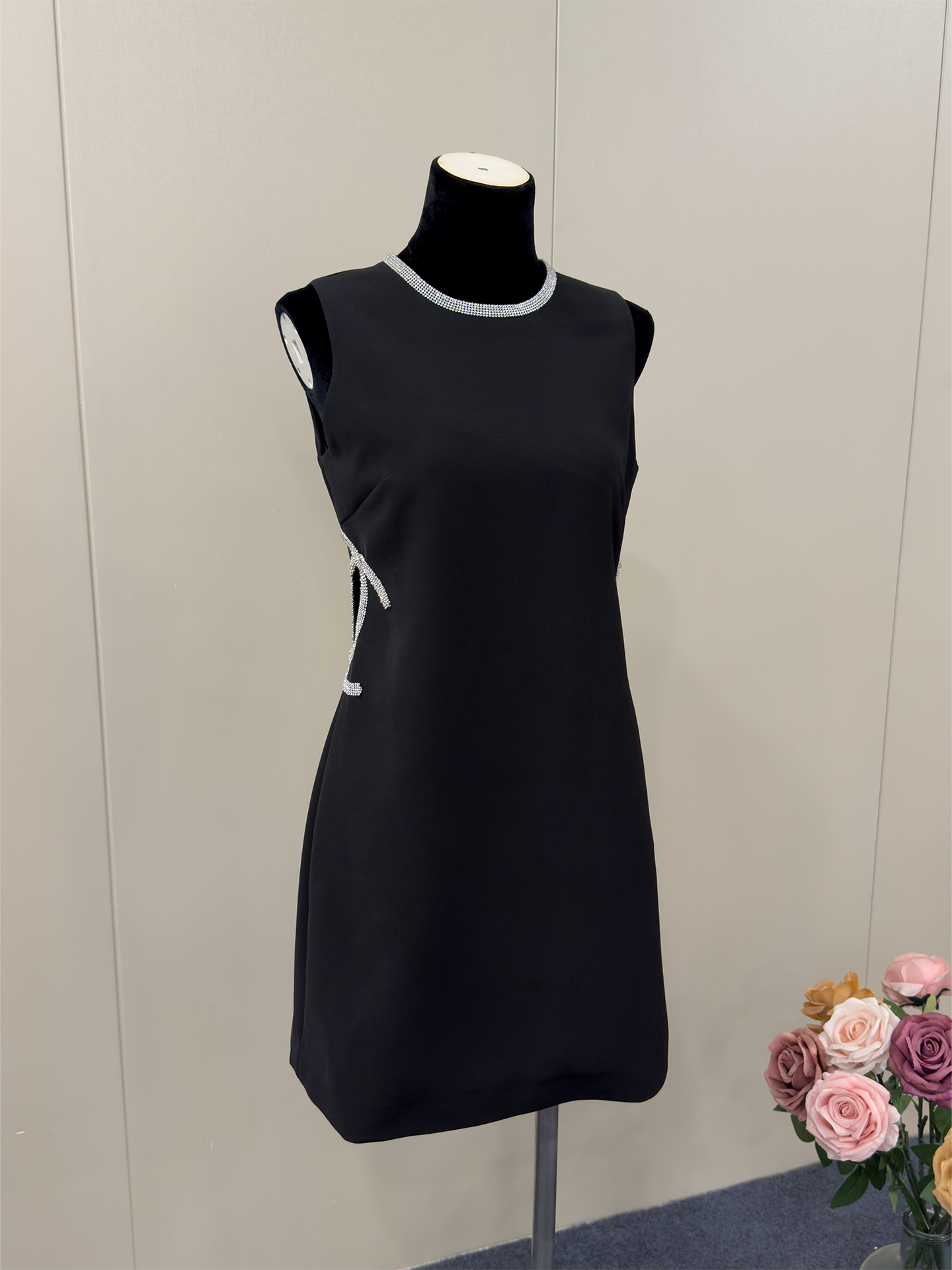 8024★  Qianjin Xiaoxiangfeng dress heavy industry bead collar waist temperament dress sleeveless vest skirt women
