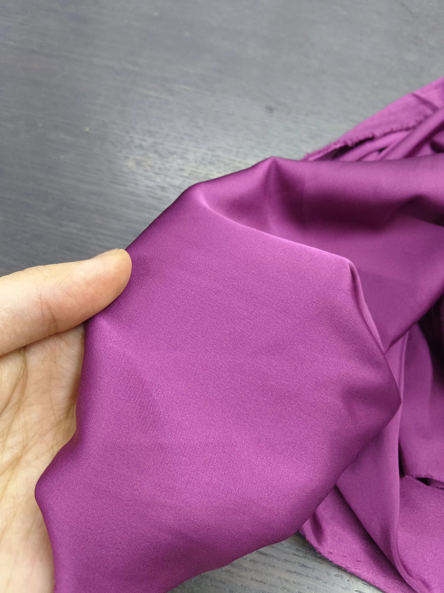 3903 Forro de falda con textura de seda de ácido acético de imitación de gasa satinada, tela cheongsam, tela Hanfu, forro elástico microelástico 8033