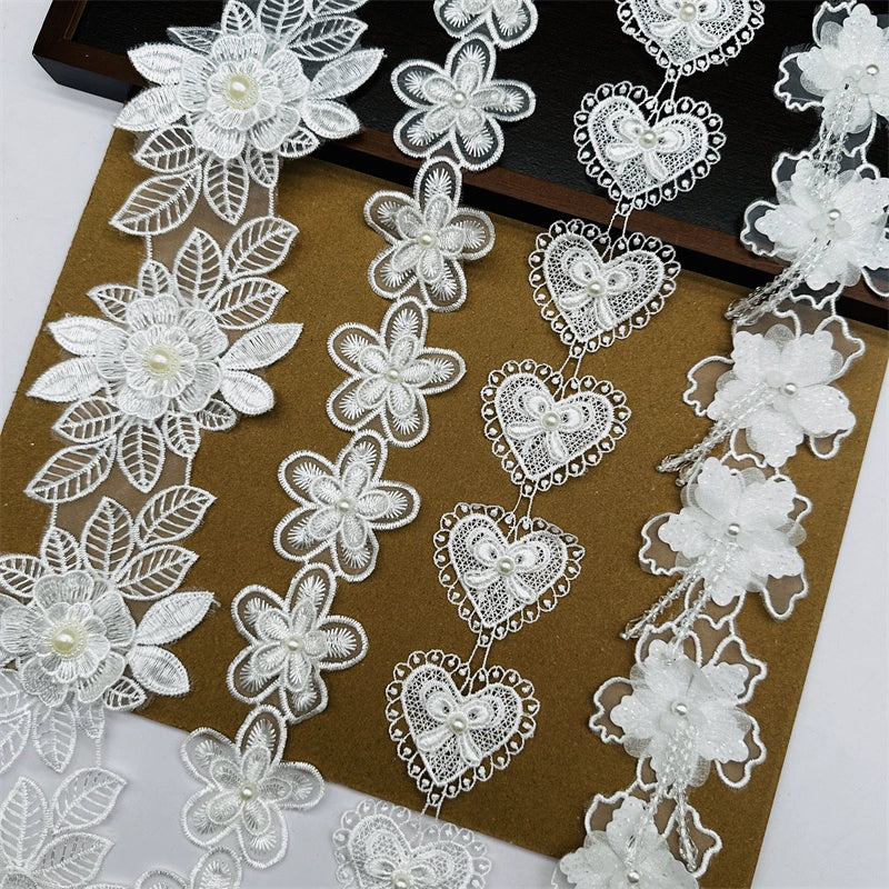 3557★ Flores de encaje de cuentas tridimensionales bordadas de poliéster de organza de alta calidad, accesorios decorativos para velo de boda hechos a mano