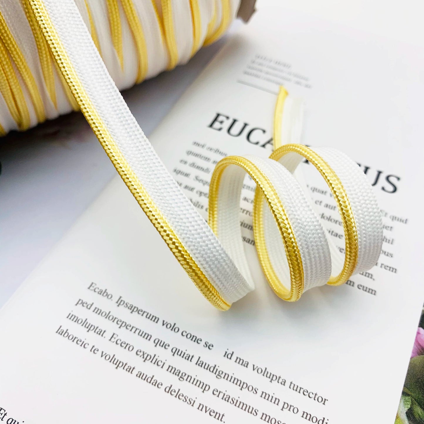 Cinta adhesiva de seda brillante de 1 cm, 41 colores, con borde incrustado, para decoración de hogar, textiles, accesorios de ropa, 3847