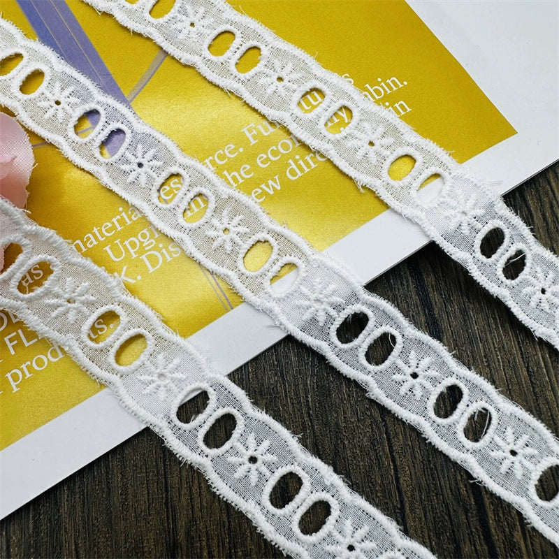 3799 Exquisito lazo de algodón blanco bordado para llevar, encaje artesanal, decoración de borde de falda de ropa Lolita