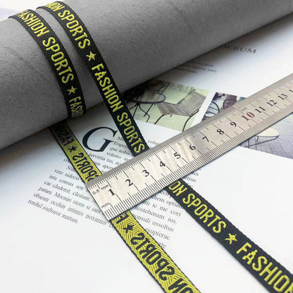 3852 Tira de prensado de borde de cinta jacquard con letras en blanco y negro de 1 cm, personalizada, para accesorios, ropa y textiles para el hogar